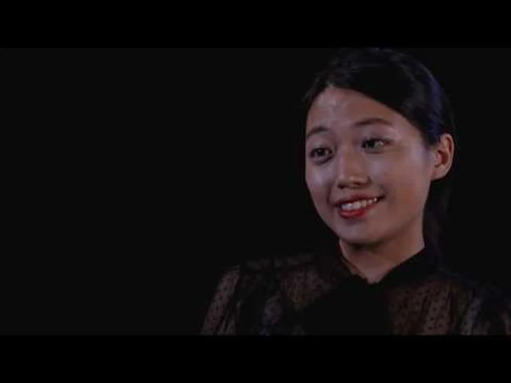  Mean Girls Scene - Regina played by an Asian actress