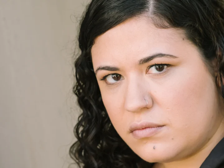 Actress Becki Dennis