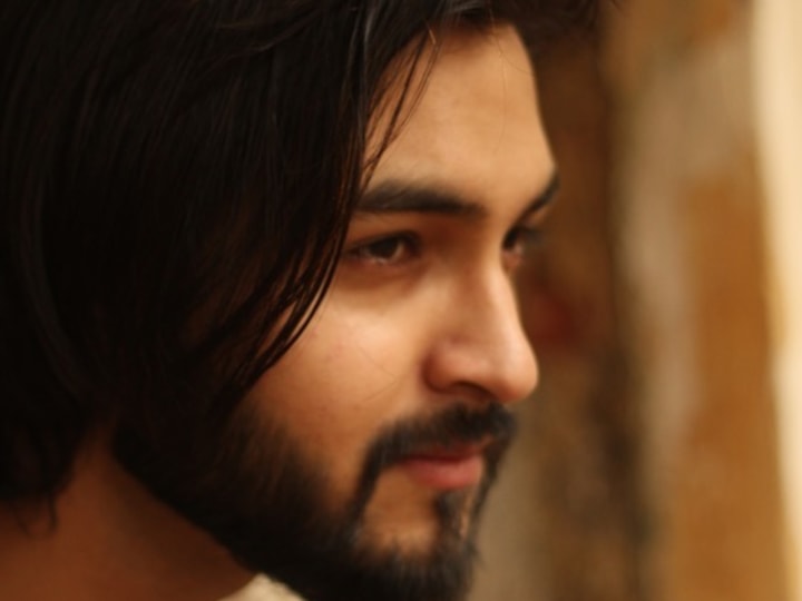 Outdoor close up side