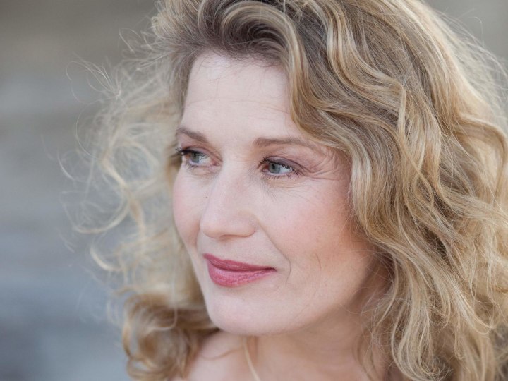 The Breeze Of Kisses Amidst The Winds Of Change