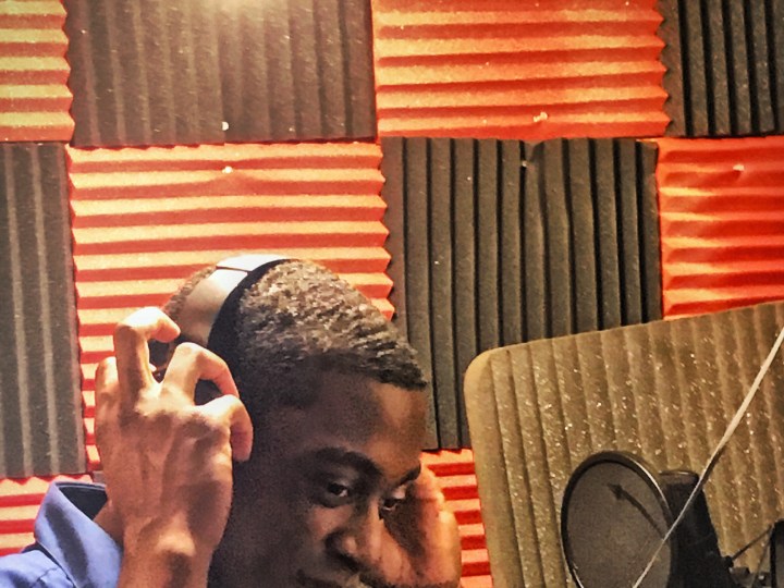 B40AD769-64E5-4C72-816F-E3FD21B199BB