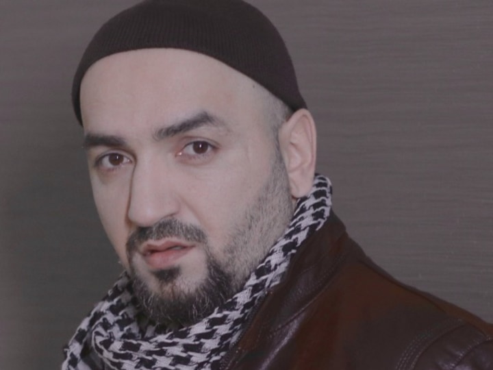 C58594E8-F8B4-4F51-A412-6B547BDBDFDE