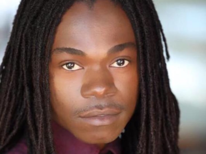 8632C908-3F37-49E2-867C-AD4E0AAE1252