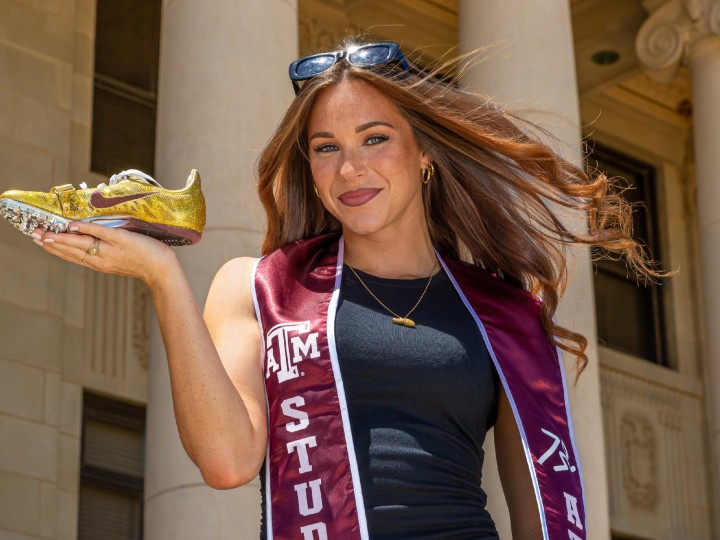 71750696-2A19-4851-85E7-2419C05FD6F9