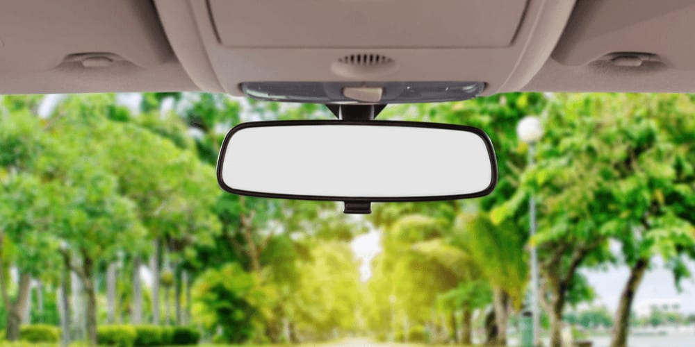 Should You Adjust Your Mirrors During Your Driver's Exam?