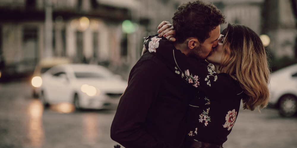 Kissing Tips for Every Zodiac Sign Leo Dailyhoroscope.us