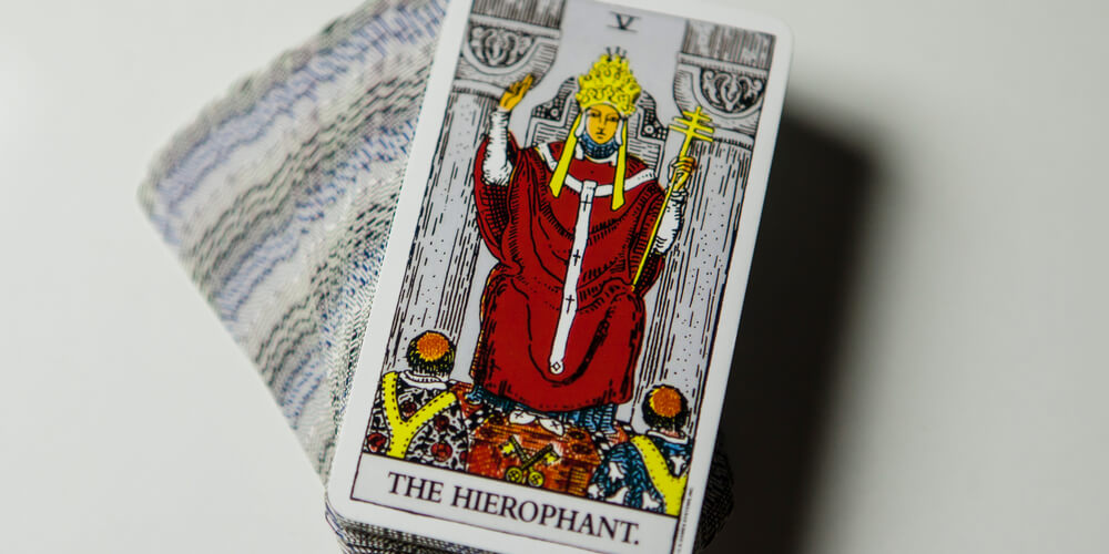 Tarot-hierophant