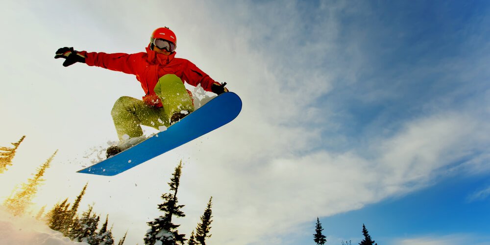 Fast snowboarding