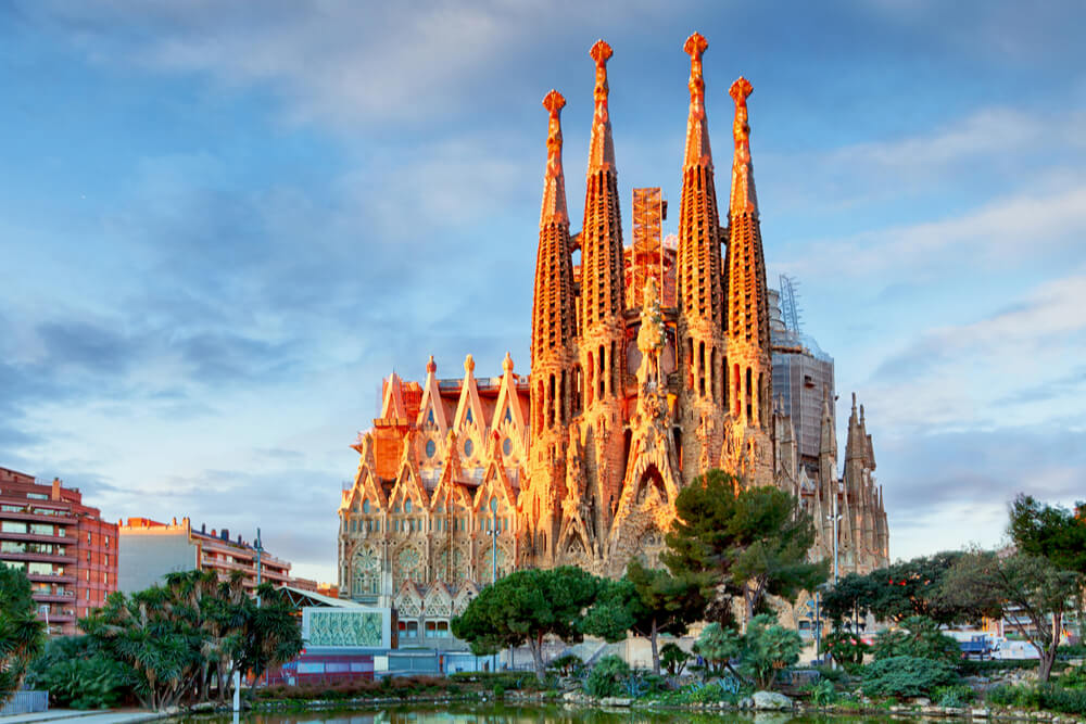 Spain is the world’s third most popular tourist attraction, receiving over 60 million visitors annually.