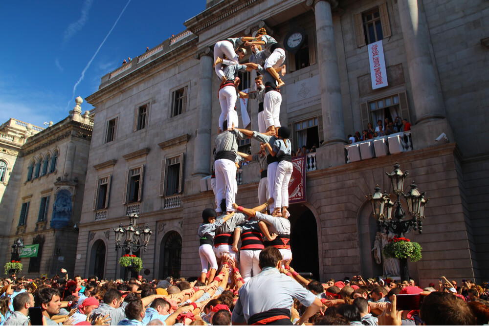 A castell in the process of construction.
