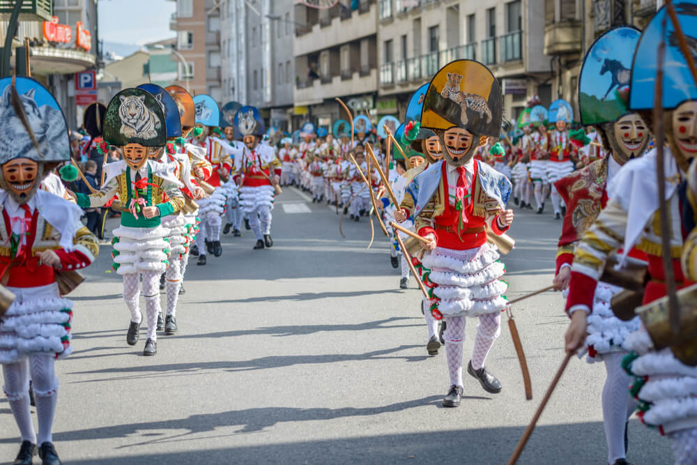 Cigarrons on the street of VerĂn.