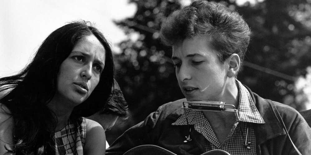 5 Five-Star Facts about Bob Dylan