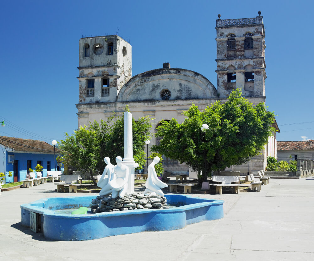 uestra Señora de la Asuncion Cathedral, Parque Central, Baracoa, Cuba