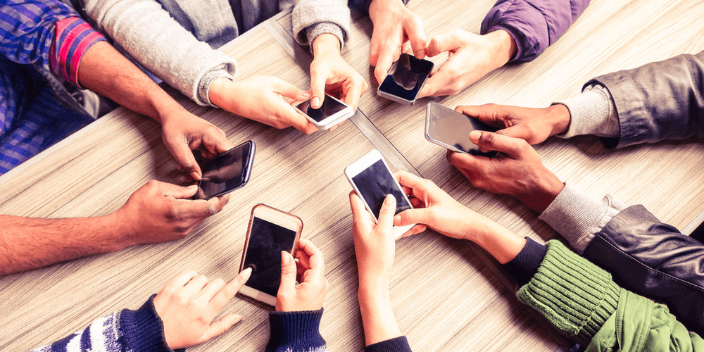 young people using smartphones