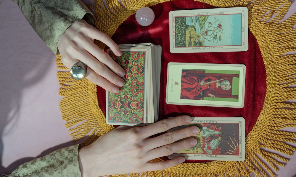 There are certain questions you should avoid asking during your tarot reading.