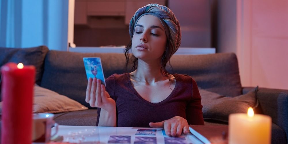 Yearly Tarot Love Horoscope 2026: Love Predictions by Zodiac Sign ...