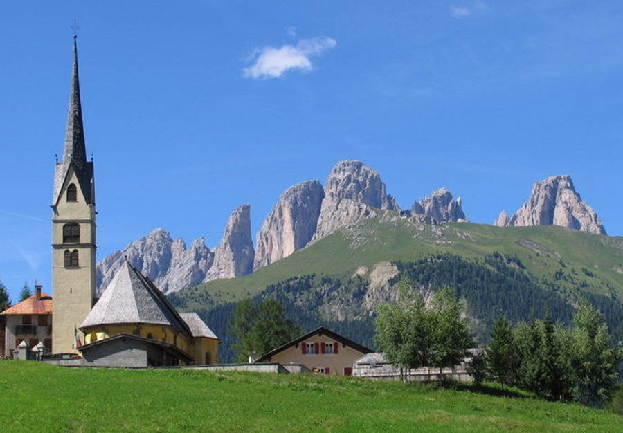 Hotel Medil Campitello di Fassa
