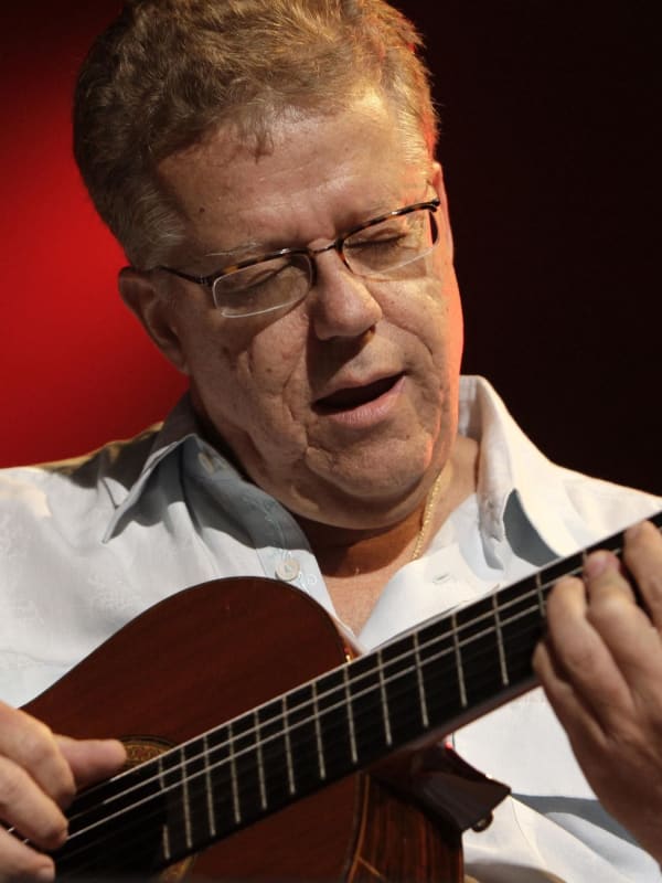 Romero Lubambo
