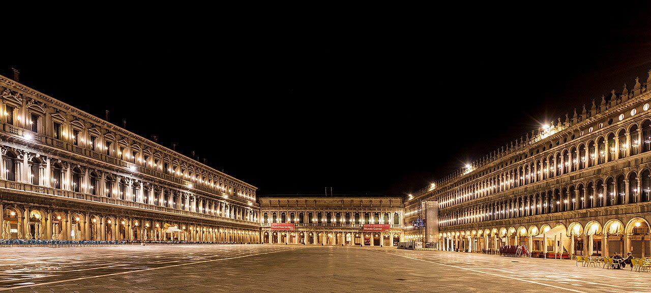 Piazza San Marco di notte