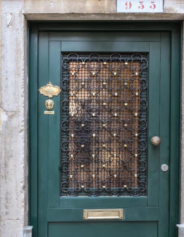 Gli ultimi metri: una calle tranquilla, nessun ponte.