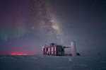 Clear view of Milky Way above the IceCube Lab.
