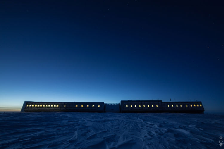 station_windows