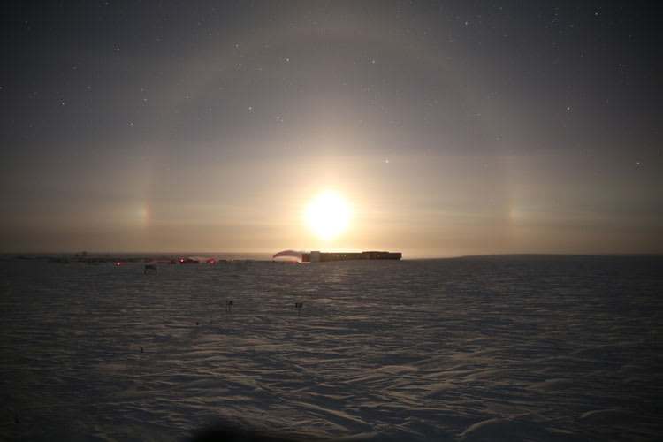 moonhalo