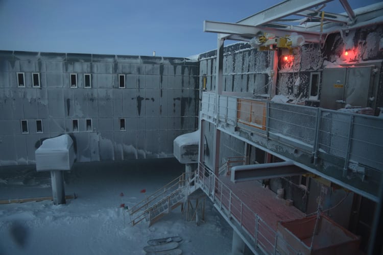 icy station
