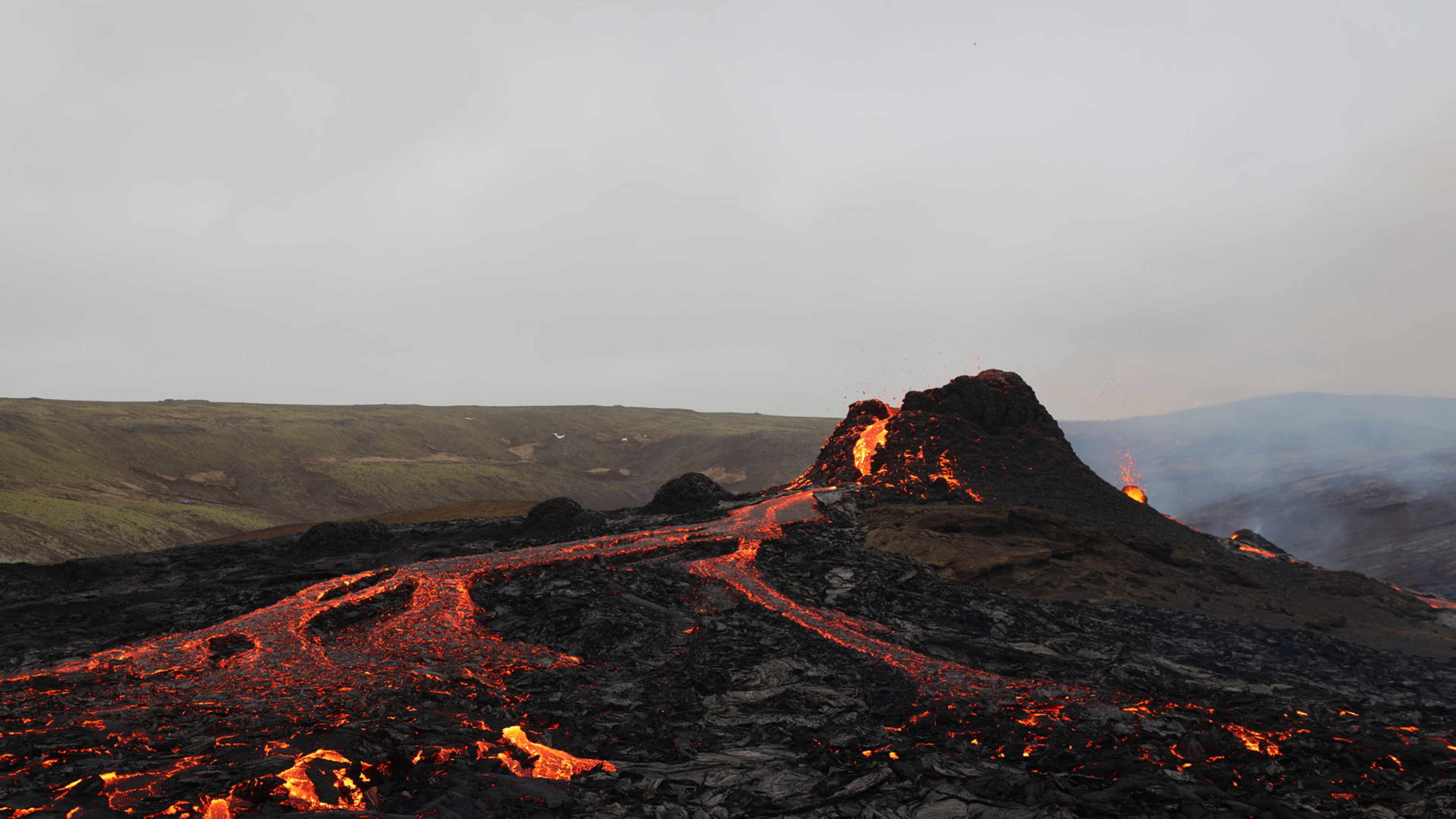 Lava streams at Fagradalsfjall volcano