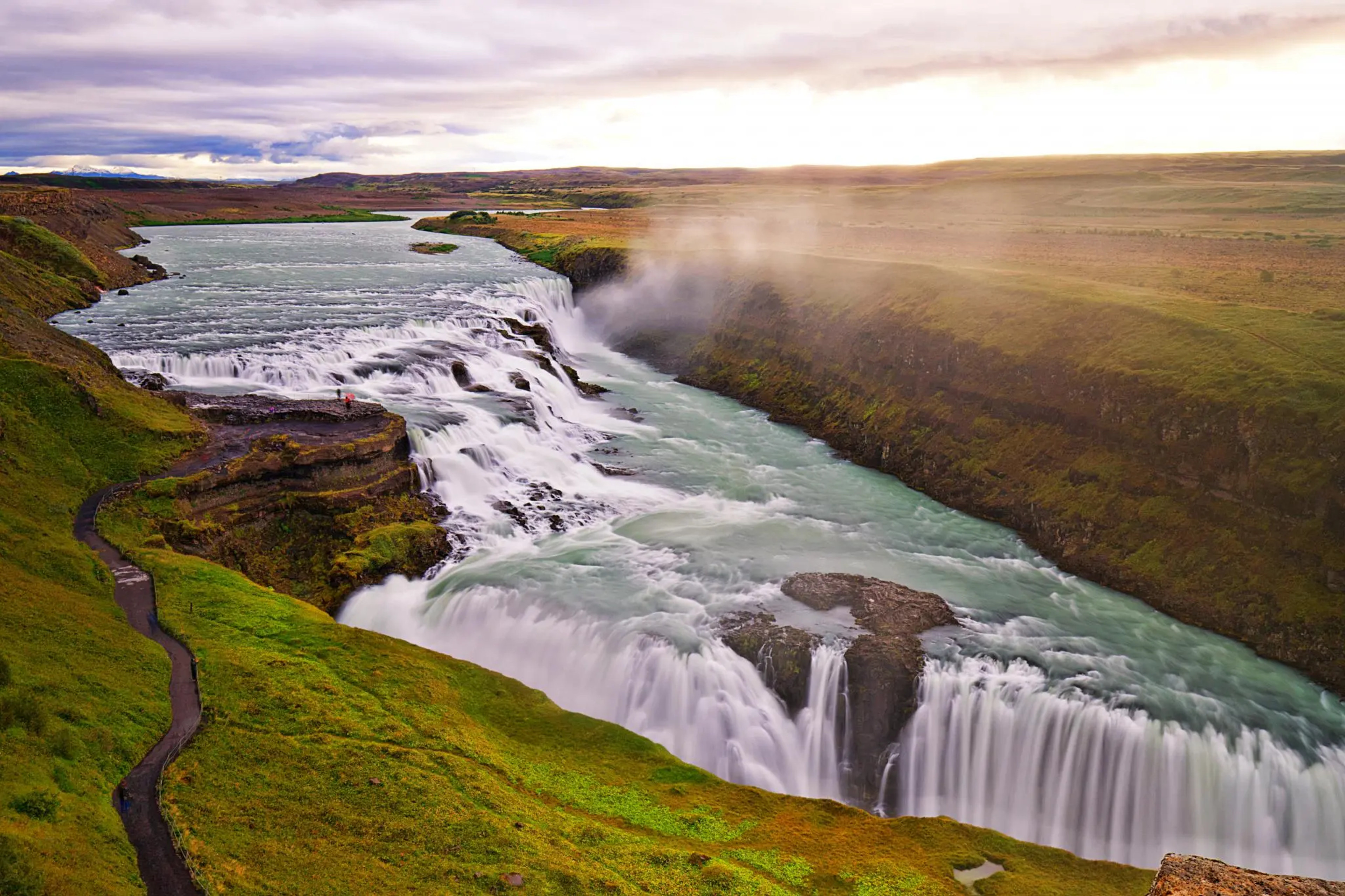 The-immense-power-and-grandeur-of-Gullfoss-Waterfall-in-Iceland-2048x1365.jpg.webp