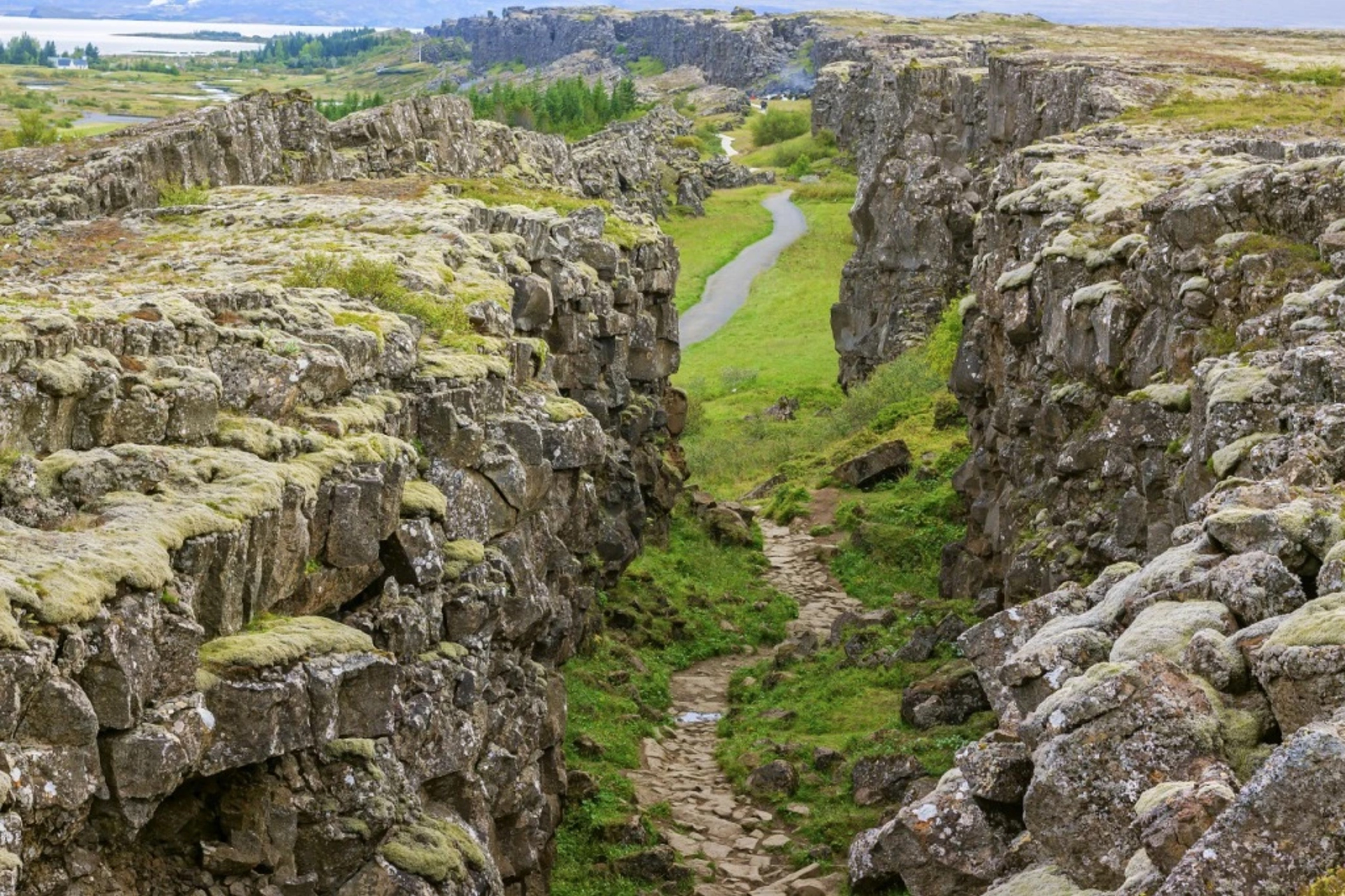 Thingvellir National Park in Iceland tectonic plates