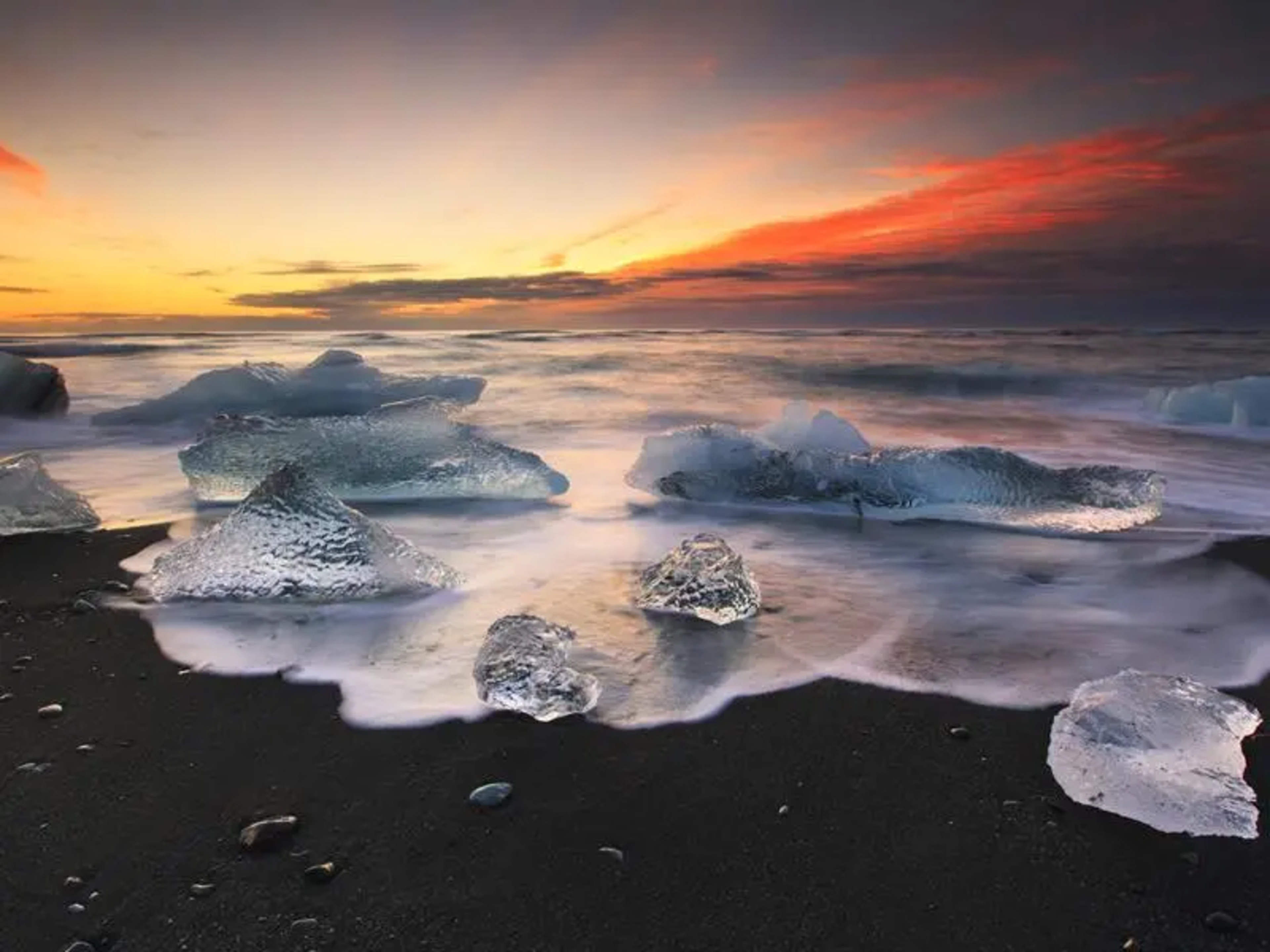diamond-beach.jpg.webp