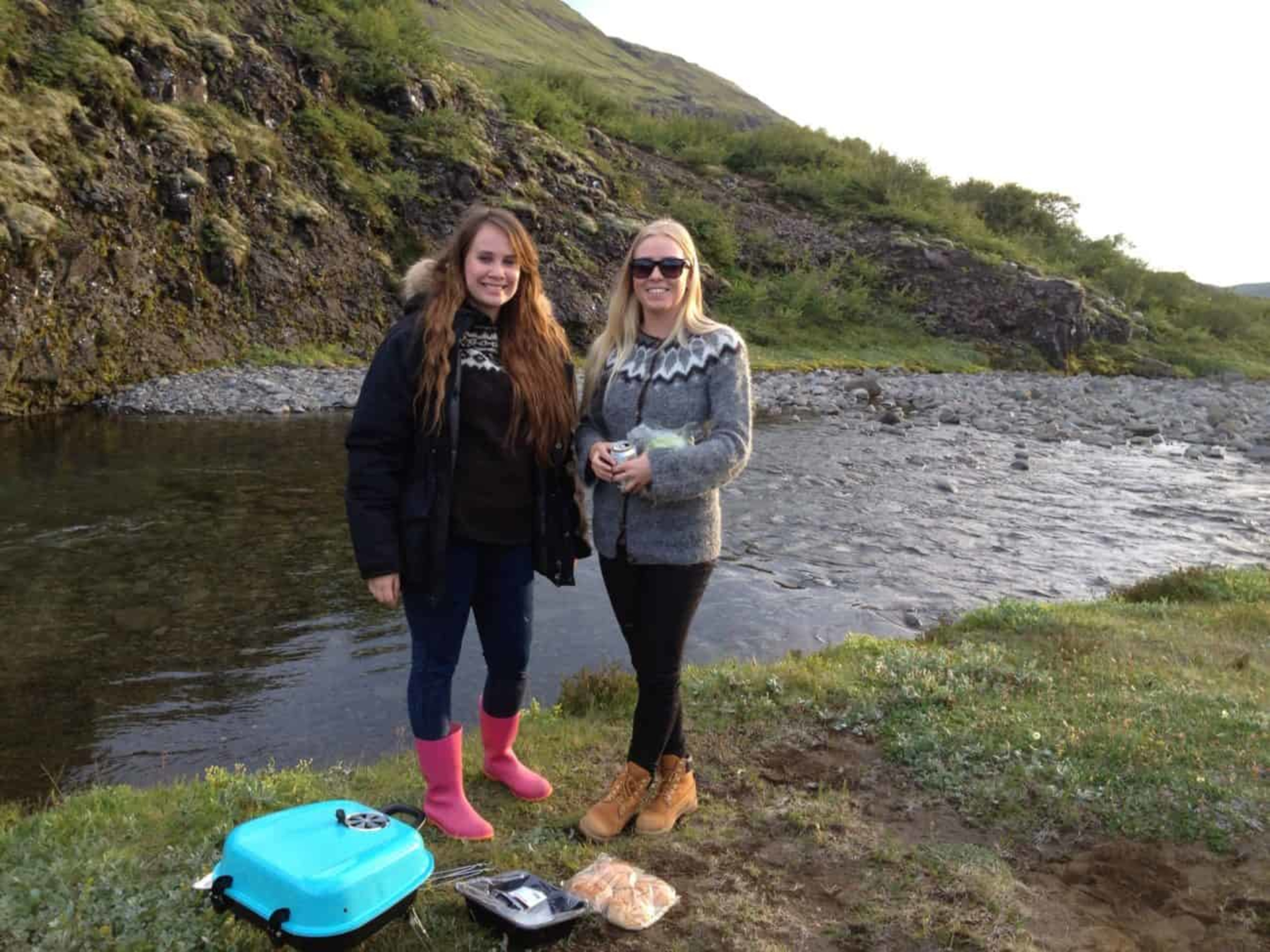 Girls wearing Icelandic sweaters