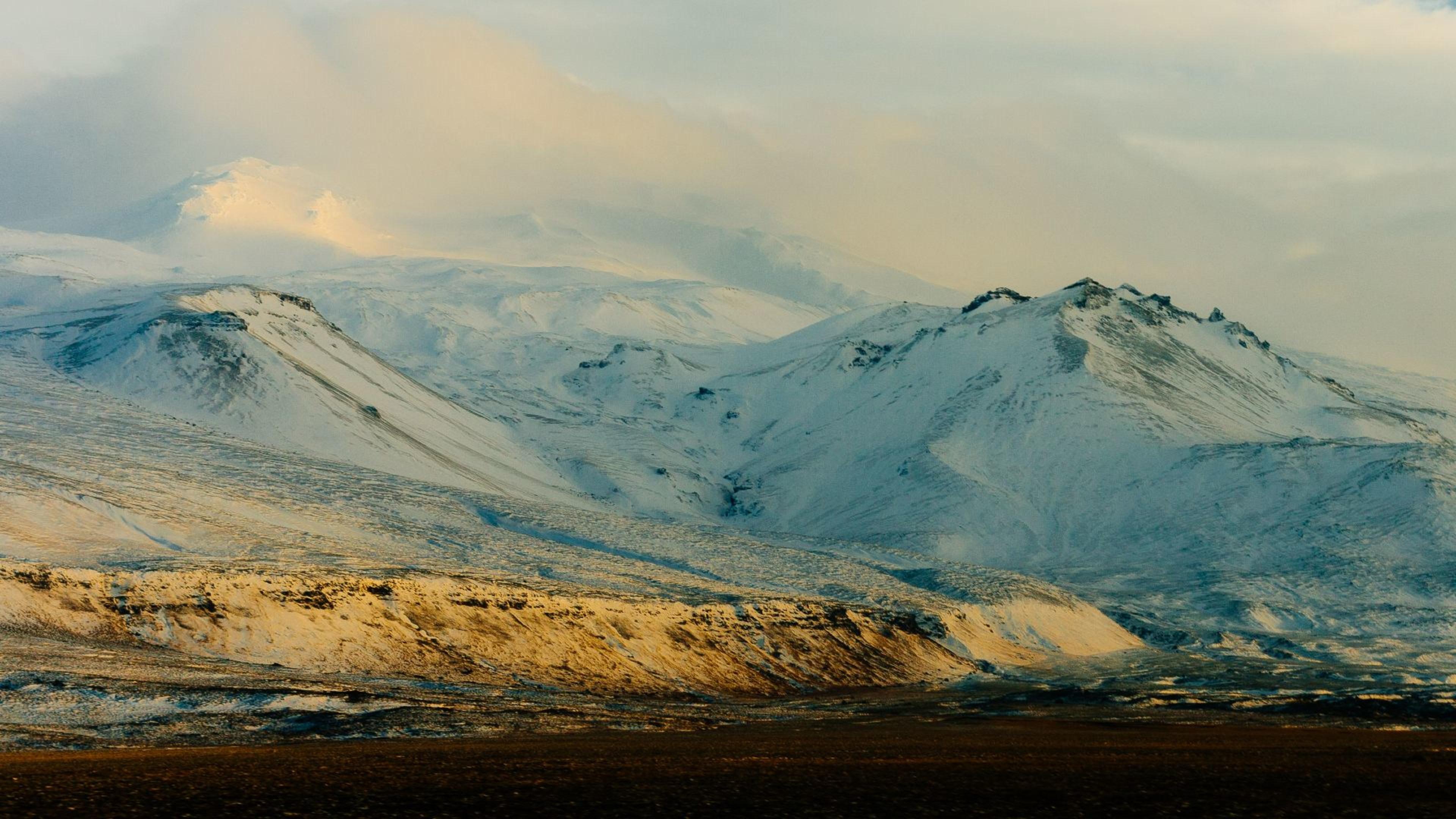 The Snæfellsjökull glacier at sunset