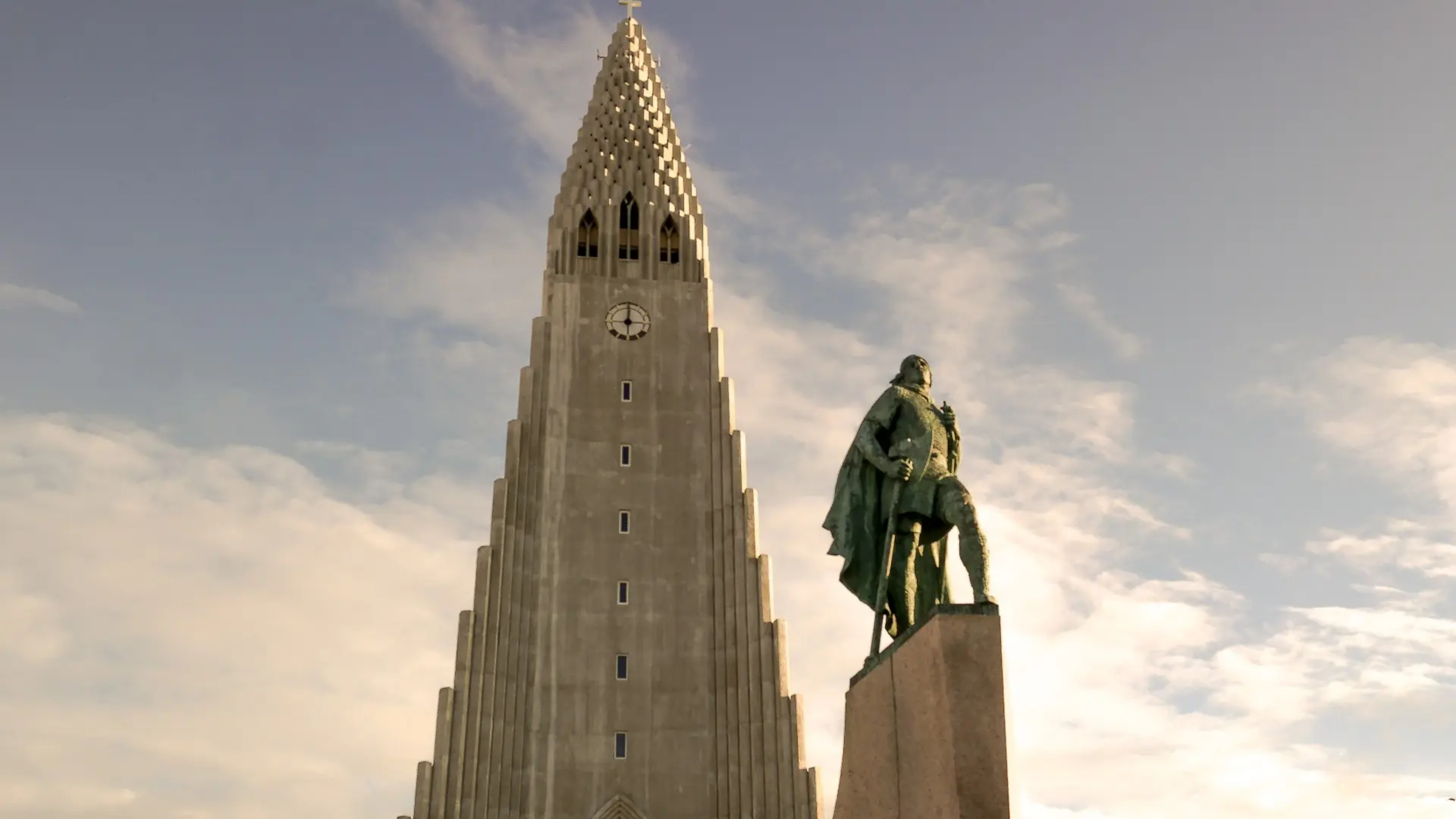 hallgrimskirkja-church-tucker-monticelli.jpg.webp