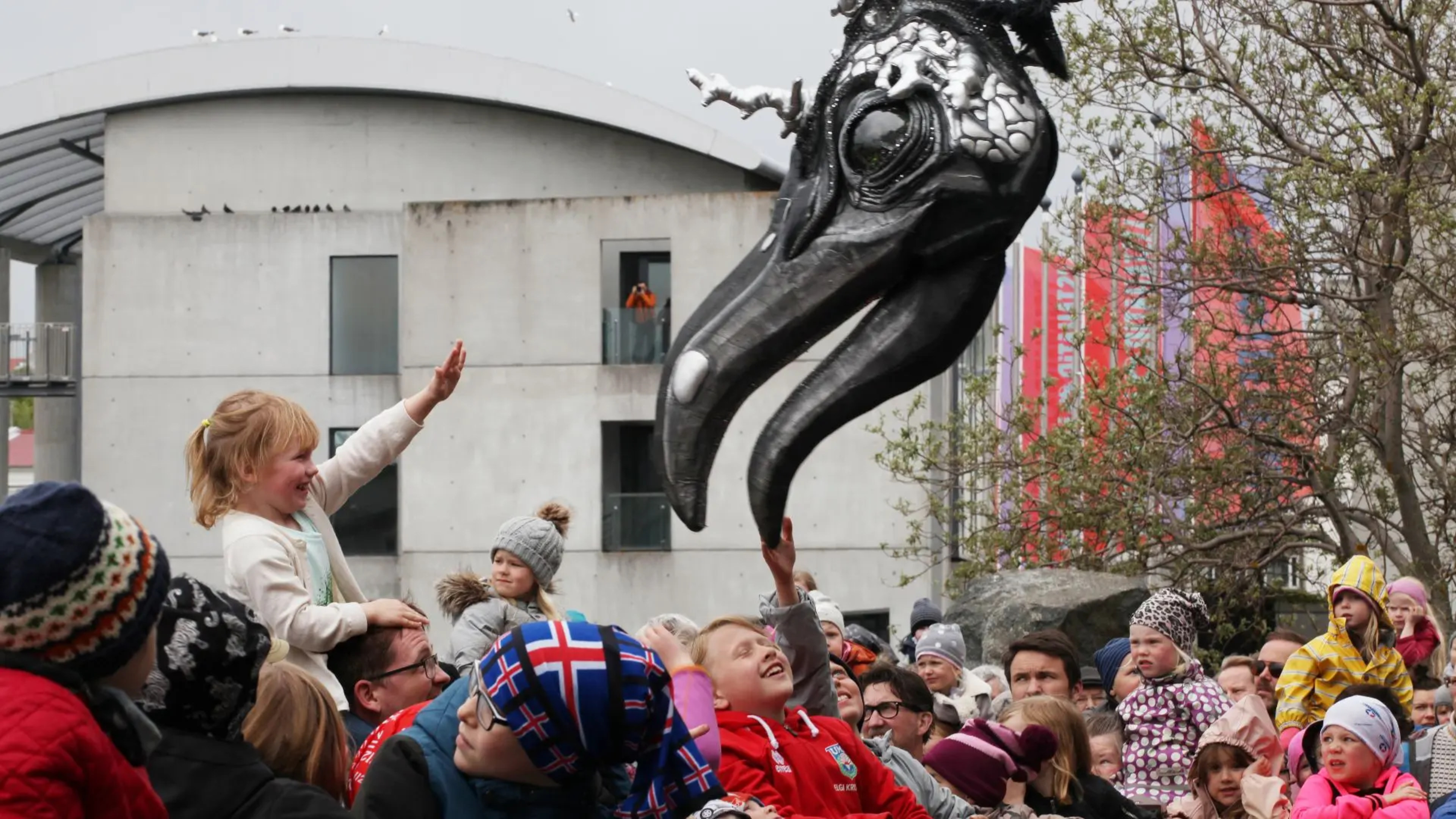 saurus-at-reykjavik-arts-festival-copyright-leifur-wilberg.jpg.webp