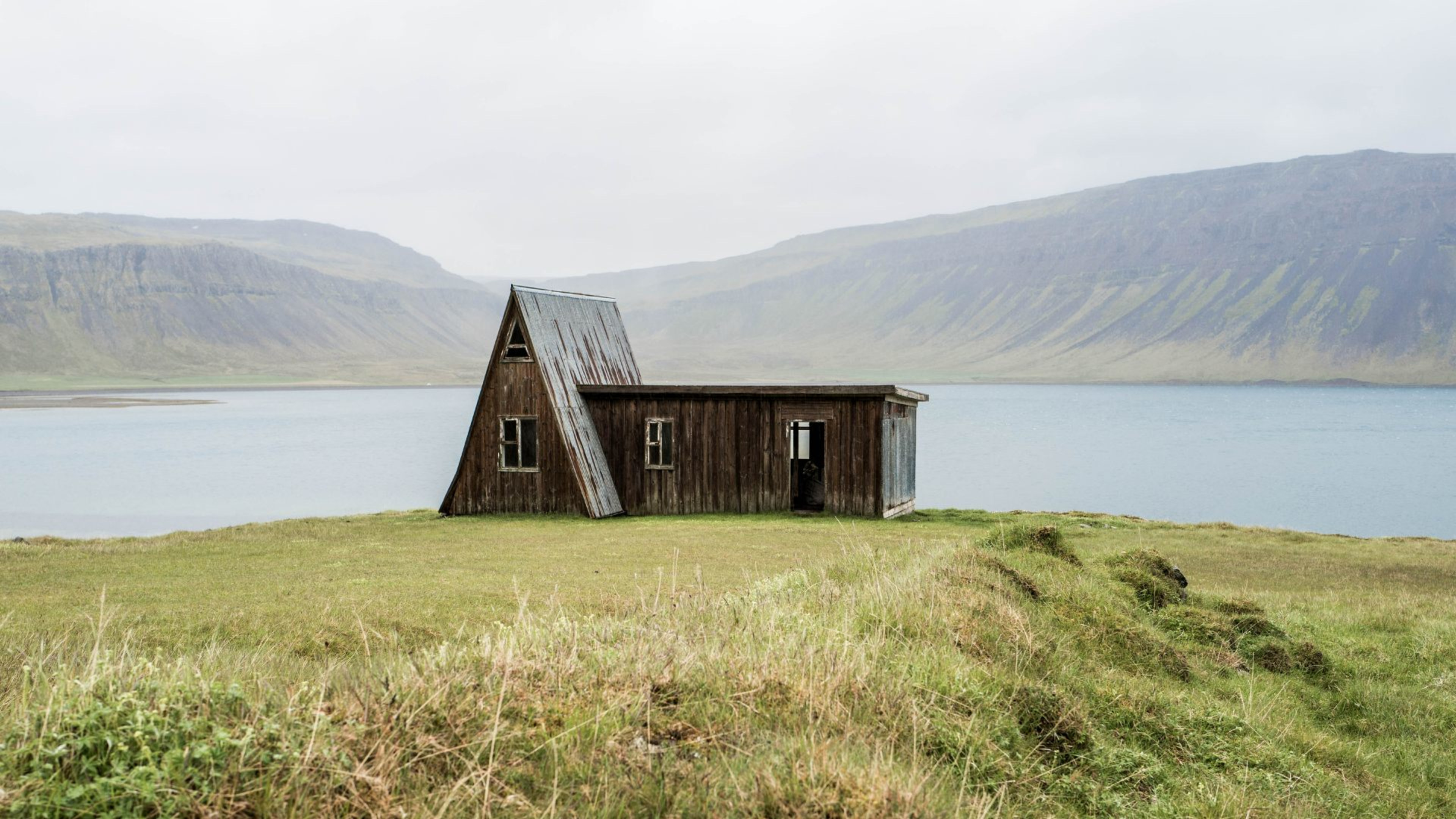 An abandoned hut in the Westfjords