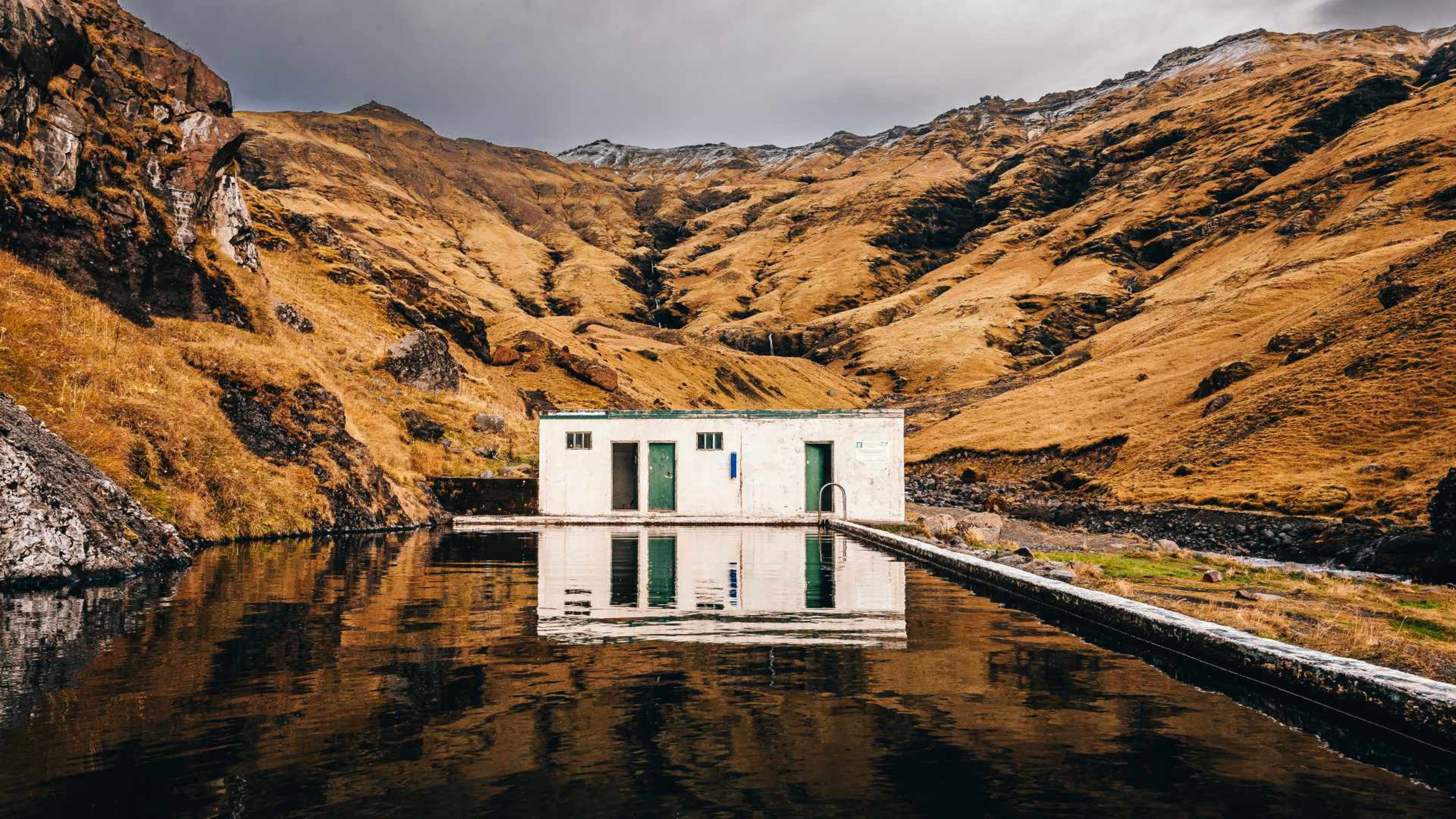 Hot spring pool in Iceland-unsplash.jpg