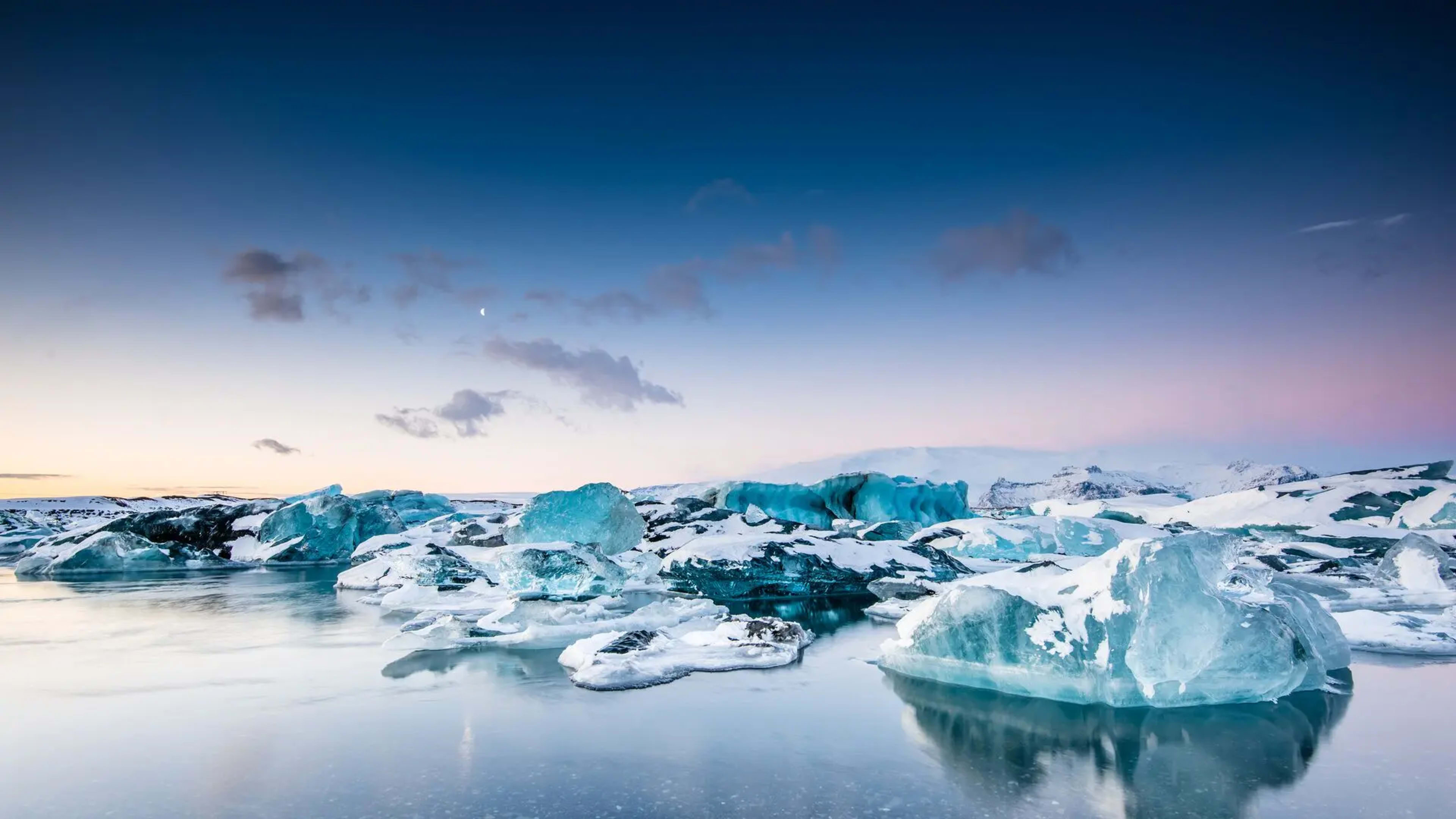  Jökulsárlón Glacier Lagoon, Iceland