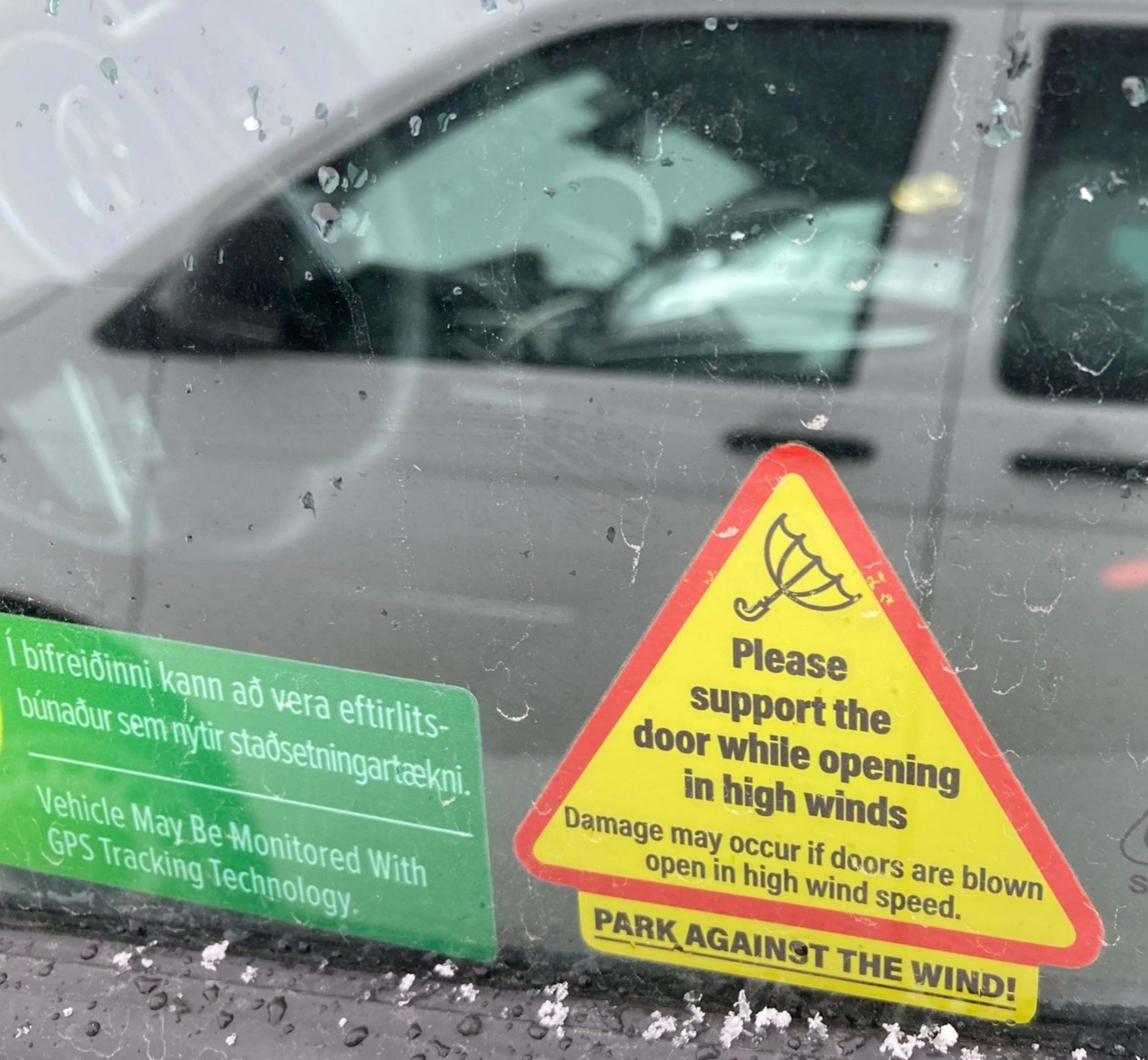 umbrella warning iceland
