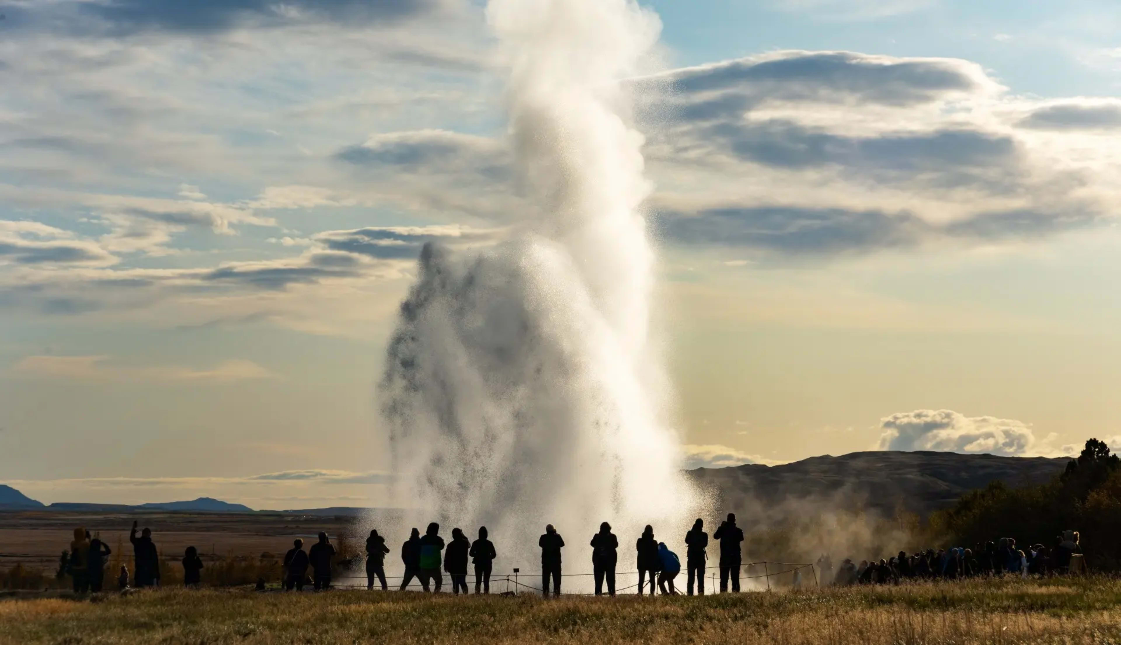 Strokkur-geyser-Golden-Circle-Iceland.jpg.webp