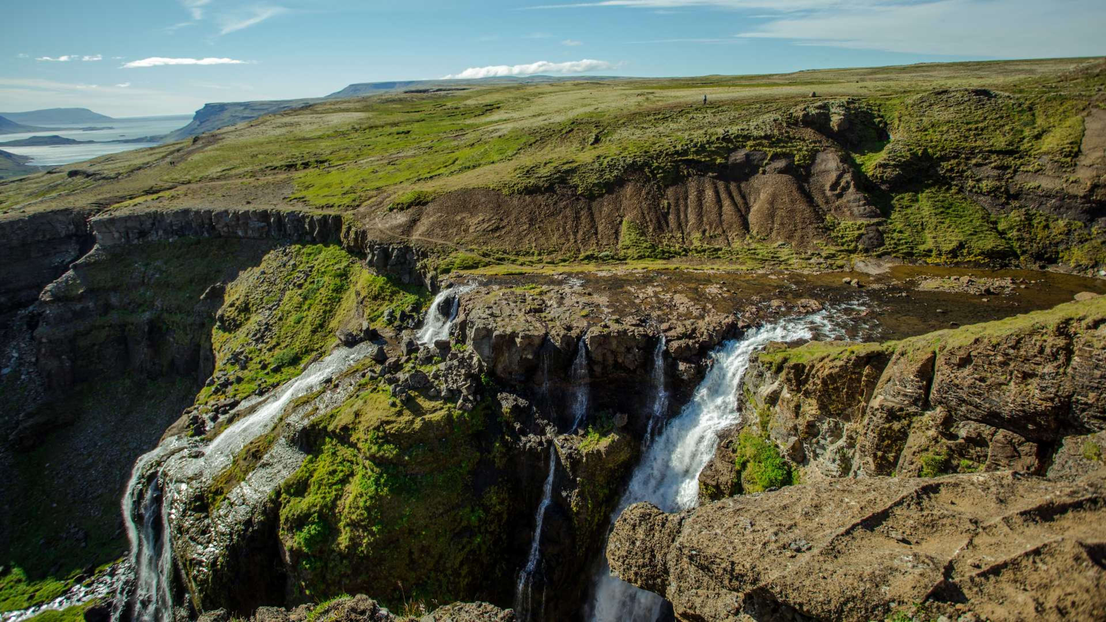 Gylmur waterfall in Iceland 