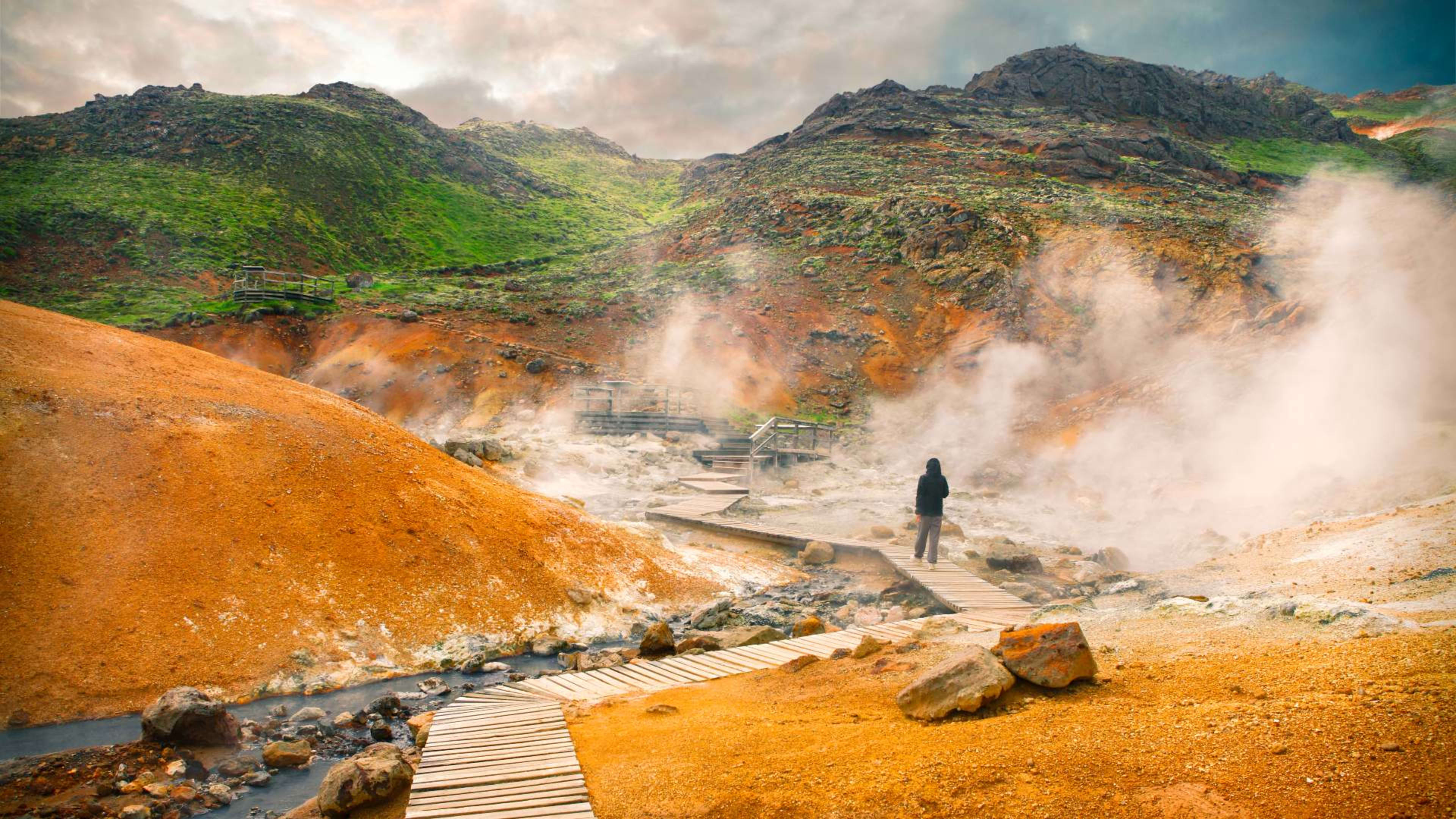 The Krýsuvík hot springs on the Reykjanes peninsula