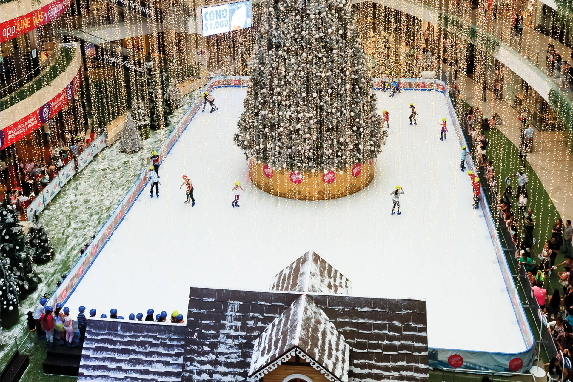 Indoor ice rink - ISP - Ice & snow theme park
