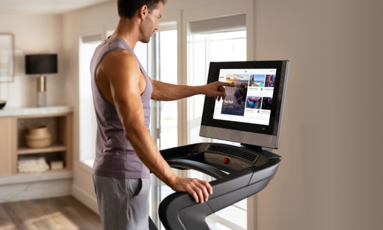 commercial 2450 22 inch HD touchscreen