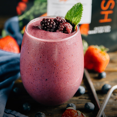 Cardamom Berry Smoothie