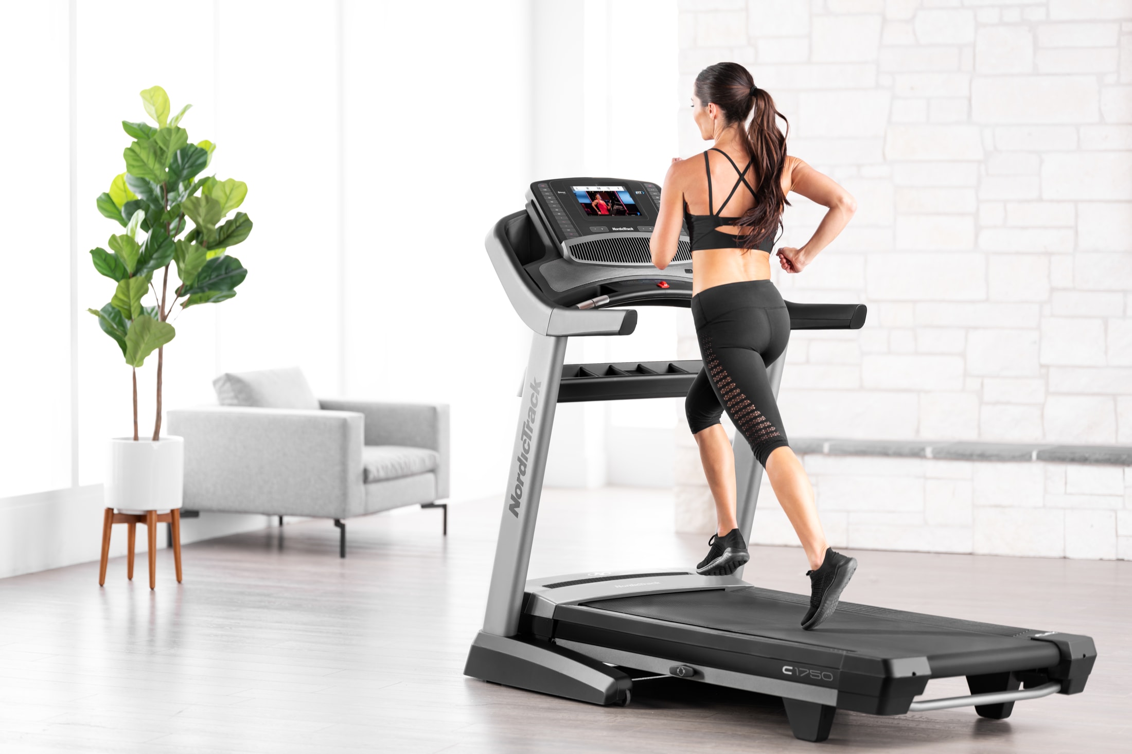 C 1750 iFit Treadmill NordicTrack Canada