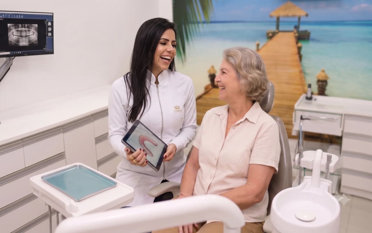 Clínica Vanini, atendimento e planejamento de implantes dentários com a Dra. Aline Ruas