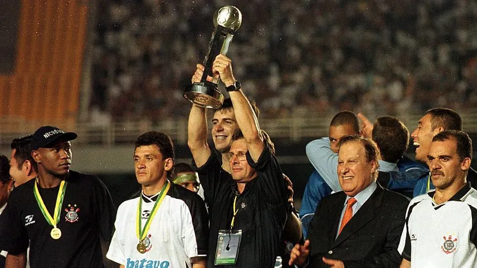 Campeão mundial em 2000, Oswaldo de Oliveira é novo técnico do Corinthians