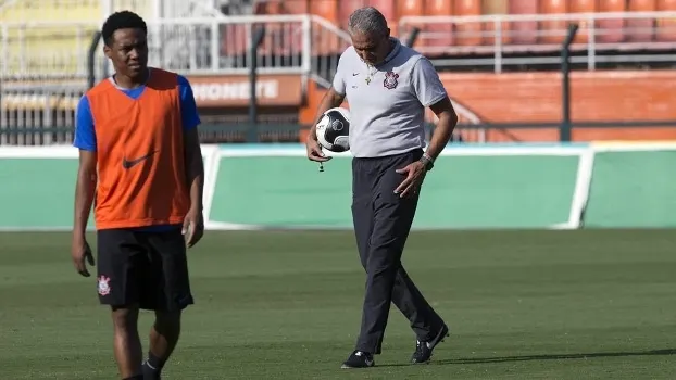 Na era Paulo Nobre, Corinthians contratou metade dos reforços do Palmeiras